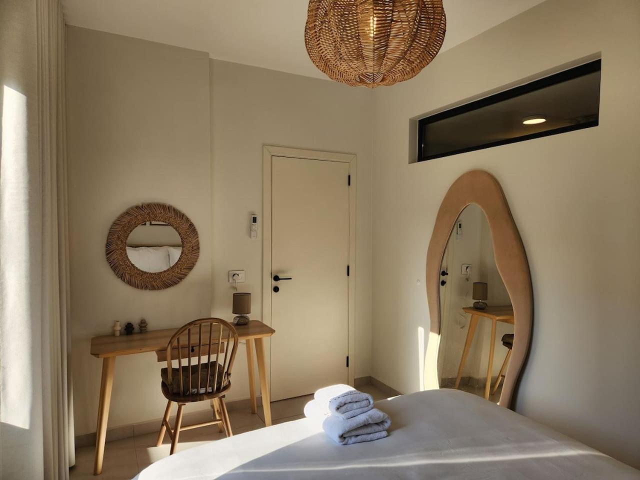 Olea Earth-inspired Retreat In Gemayze