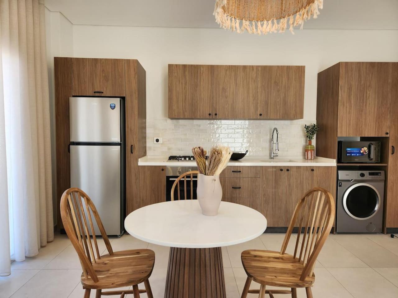Olea Earth-inspired Retreat In Gemayze *